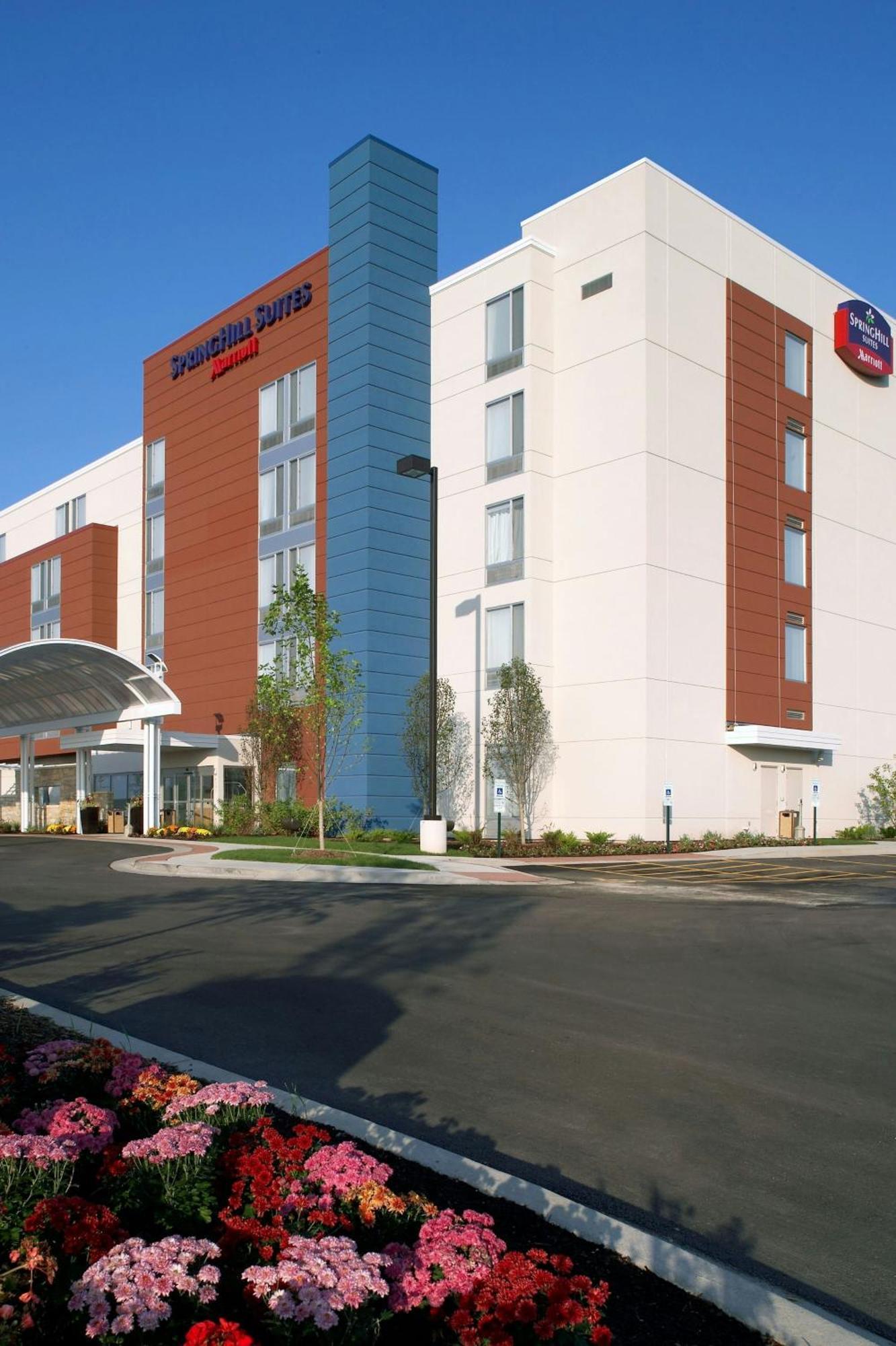 Springhill Suites By Marriott Chicago Waukegan/Gurnee Buitenkant foto